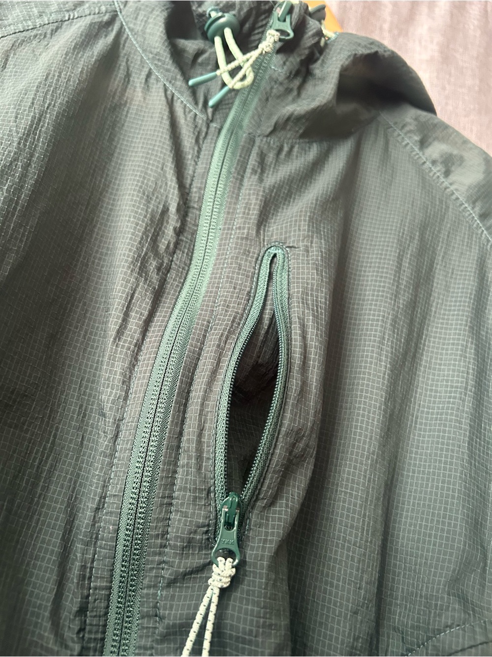 Outdoor Voices Windbreaker - Picture 4 of 10